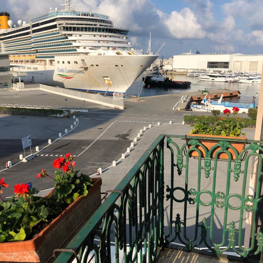 Relax in Darsena - Savona Lägenhet Exteriör bild